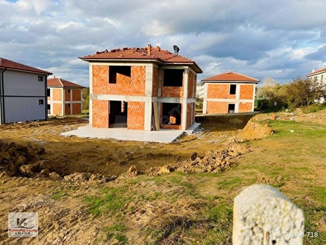 KANDIRA KARAAĞAÇA KOMŞU 790 M2 ARSADA 4+1 160 M2 2 KATLI EV - Görsel 4