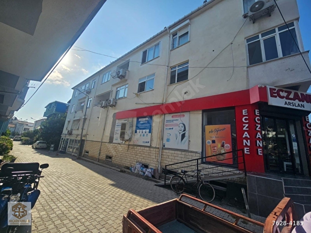 AVŞA SAĞLIK OCAĞI KARŞISI ÇARŞIDA 1.KAT TEMİZ 2+1DAİRE SATILIK