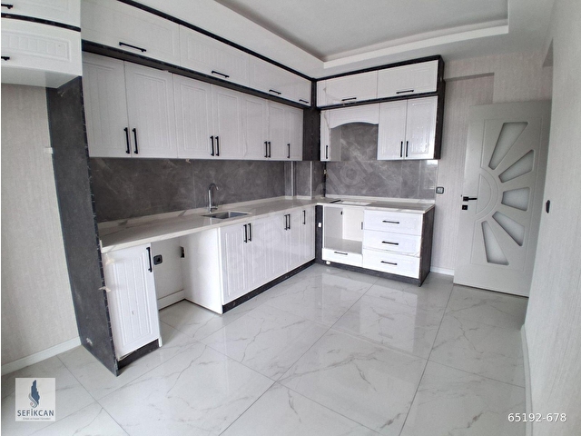 İSTİKLAL MAHALLESİN DE ACİL SATILIK 3+1 ARA KAT DAİRE - Görsel 9