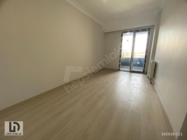 LİDYA EMLAKtan Merkezin Kalbinde 5+2 225m2 Otoparklı Dublex - Görsel 9