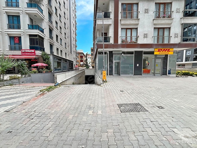 KÜÇÜKÇEKMECE KAPALI OTOPARKLI ÇİFT CEPHE ÖN CEPHE SATILIK DAİRE