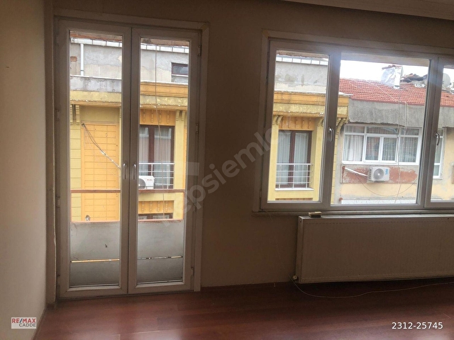 KADIKÖY RASİMPAŞADA 3+1 BOŞ 125 M² KATTA TEK SATILIK - Görsel 12