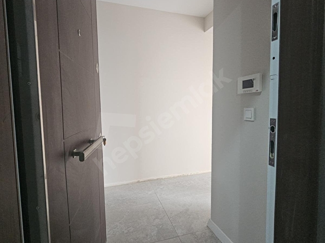 EYLÜL EMLAKTAN ATA TEPEYE YAKIN KİRALIK 3+1 LUX DAİRE - Görsel 2