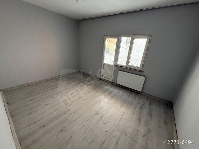 2+1 90 m2 MERKEZİ KONUMDA ÖĞRENCİYE BEKARA UYGUN EŞYASIZ - Görsel 10