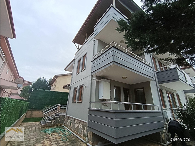 ŞANLI EMLAKTAN, YALOVA KADIKÖYDE 8+1 MASRAFSIZ OTURMAYA HAZIR SATILIK TRİPLEKS VİLLA