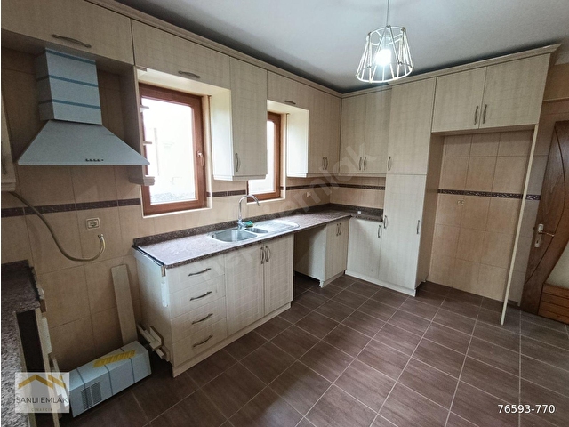ŞANLI EMLAKTAN, YALOVA KADIKÖYDE 8+1 MASRAFSIZ OTURMAYA HAZIR SATILIK TRİPLEKS VİLLA - Görsel 11