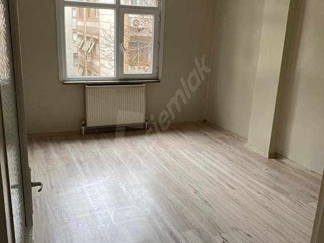 Fatih Fındıkzade vatan caddesi ile millet caddesi arasında ara kat 3+1 daire - Görsel 6