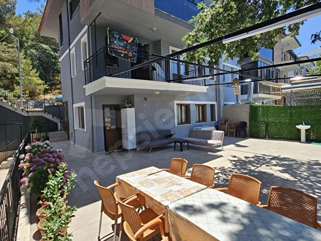(BABADAĞ) ÇAMKENT SITESI‘NDE DUBLEKS BAHÇELI VILLA
