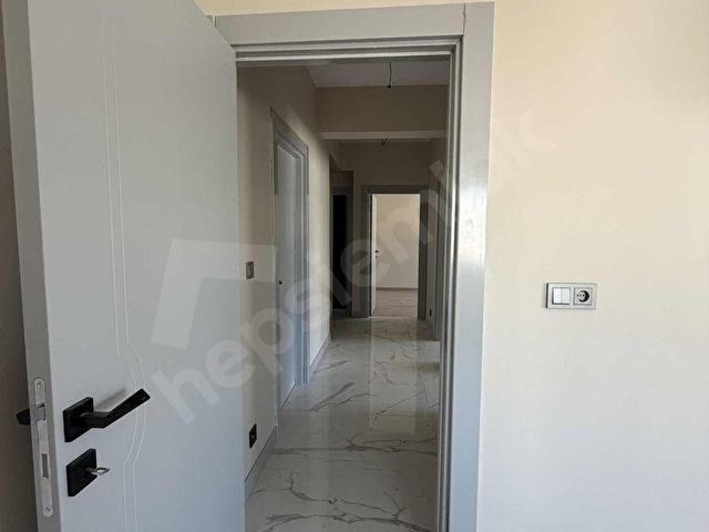 Koyunderede Satılık Daire 3+1 Lüks Elektrikli Panjur Mevcut - Görsel 2