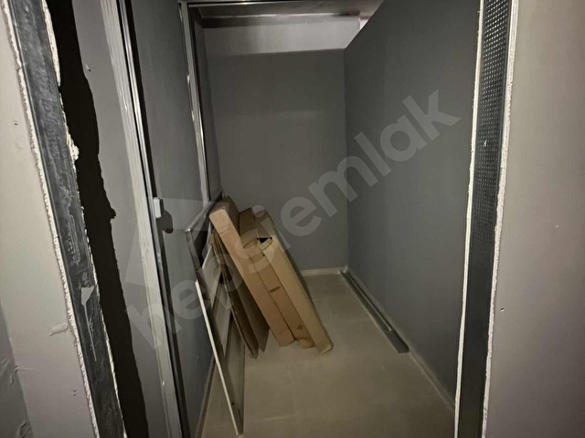 İHSANİYE MAHALLESİNDE YATIRIMLIK FIRSAT SATILIK DEPO 180 M2 - Görsel 9