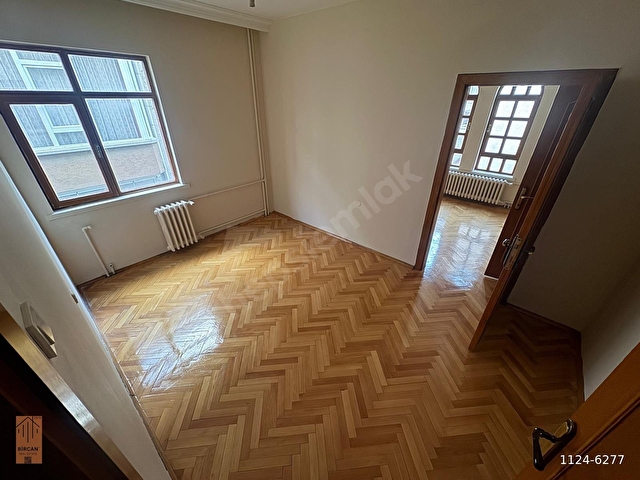 BAHÇELİ 68.SOKAKTA 2.KAT ARKA 3+1 130m²MERKEZİ SİSTEMLİ AİLE APARTMANI BAKIMLI BOYA BADANALI DAİRE - Görsel 14