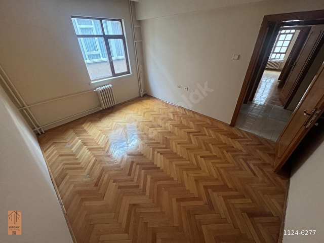 BAHÇELİ 68.SOKAKTA 2.KAT ARKA 3+1 130m²MERKEZİ SİSTEMLİ AİLE APARTMANI BAKIMLI BOYA BADANALI DAİRE - Görsel 9