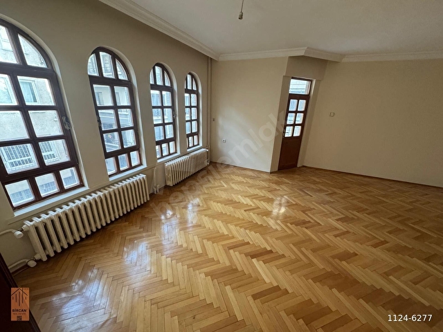 BAHÇELİ 68.SOKAKTA 2.KAT ARKA 3+1 130m²MERKEZİ SİSTEMLİ AİLE APARTMANI BAKIMLI BOYA BADANALI DAİRE - Görsel 7