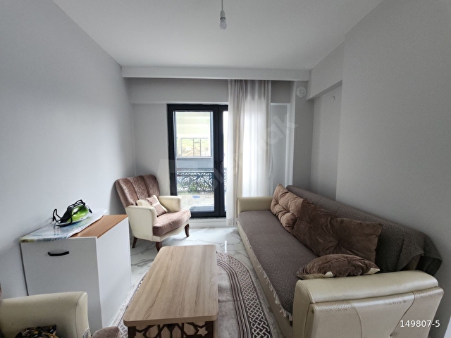 Masrafsız 1+1 Esyalı Daire Kullanima Hazir Cumhuriyet Mahallesi - Görsel 9