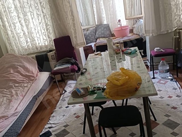 TARİHİ DOKUDA ESKİ ŞEHRİN MERKEZİNDE SATILIK BİNA