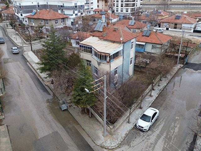 ARSLANTAŞ GAYRİMENKULden PİRİREİS MAH. KÖŞE BAŞINDA 281m² ARSA ALANLI SATILIK MÜSTAKİL BİNA..
