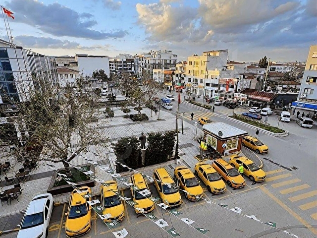 MENDERES BELEDİYE MEYDANINA BAKAN TAM MERKEZDE HARİKA OFİS - Görsel 9