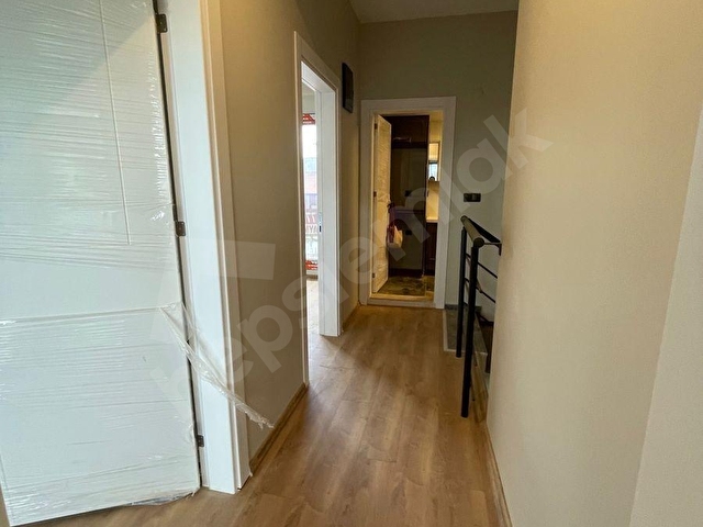 Kesintisiz deniz manzaralı site içinde 3+1 kiralık villa - Görsel 17