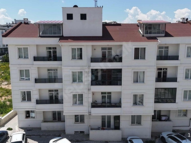 VERAdan 2000 EVLER MH. ÜNİVERSİTEYE YAKIN GENİŞ ve FERAH 2+1