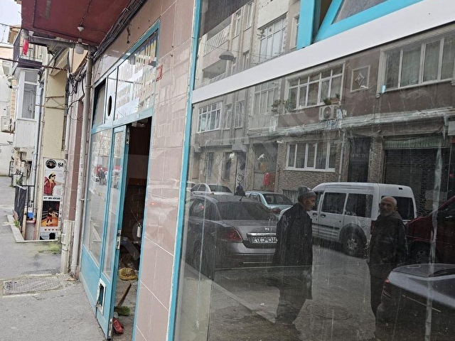 VİPGAYRIMENKULDEN FATIH ÇAPA MEVLANEKAPIDA KIRALIK FIRIN DUKKAN 190M2  BAŞKA AMAÇLIDA KULANILABILIR - Görsel 2