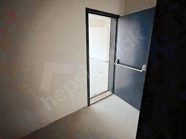 İVEDİK MUAYENE İSTASYONU KARŞISI 420 M2 3 KATLI KİRALIK DÜKKAN - Görsel 8