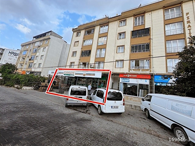 ÇANAKKALE LAPSEKİDE ANA CADDE ÜZERİNDE SATILIK 300M2 DÜKKAN - Görsel 9