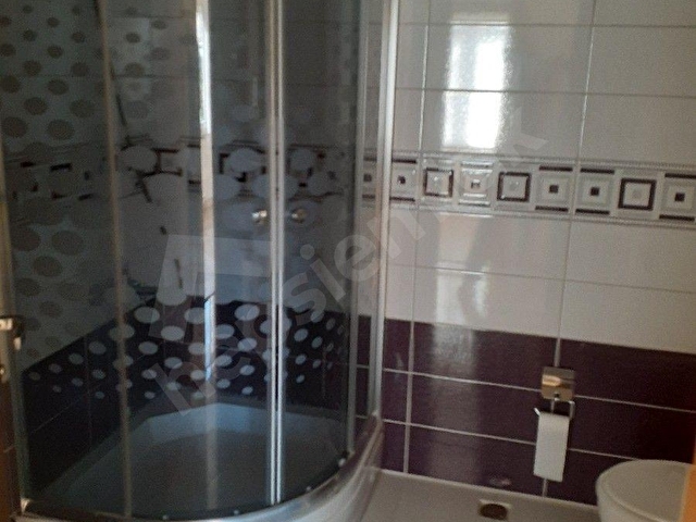 doğa manzaralı doğayla iç içe harika bir daire - Görsel 10