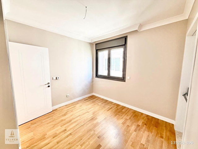 CADDEBOSTAN SAHİLDE 3+1 İŞYERİNE, KONUTA UYGUN SIFIR - Görsel 24