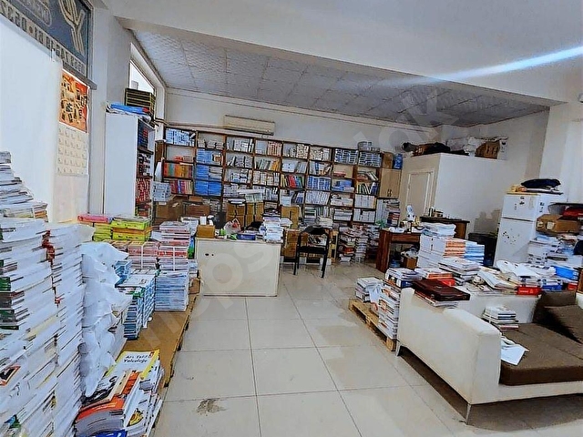 ŞEMİKLER MEYDANDA MERKEZİ KONUMLU SATILIK GENİŞ DÜKKAN - Görsel 17