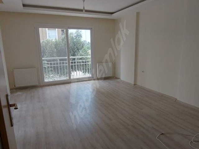 BİRLİK GAYRİMENKUL DEN GÜLTEPE DE BULVAR ÜZERİ 3+1 DOĞALGAZLI ANKASTRELİ İSKANLI FIRSAT SATILIK!!! - Görsel 3