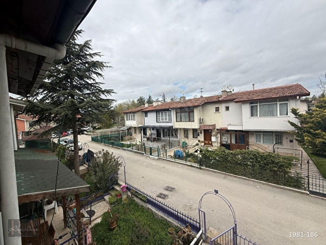 RIZA ACAR* Batıkent Metro Yanı Kiralık Bahçeli Dubleks Müstakil