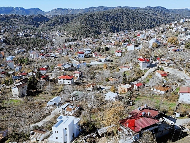 THORDAN SOĞUCAKTA SATILIK 328M2 ARSA - Görsel 12