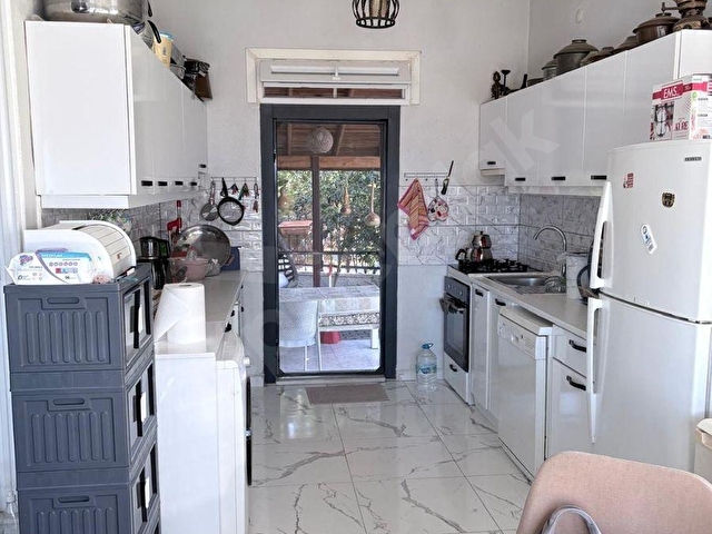 AYVALIK SAHİLKENTTE DENİZE ÇOK YAKIN MÜSTAKİL VİLLA - Görsel 8