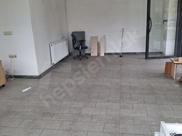 YENİŞEHİRDE DÜZ GİRİŞ OFİSE, SESSİZ İMALATA UYGUN İŞYERİ 70.000 - Görsel 11