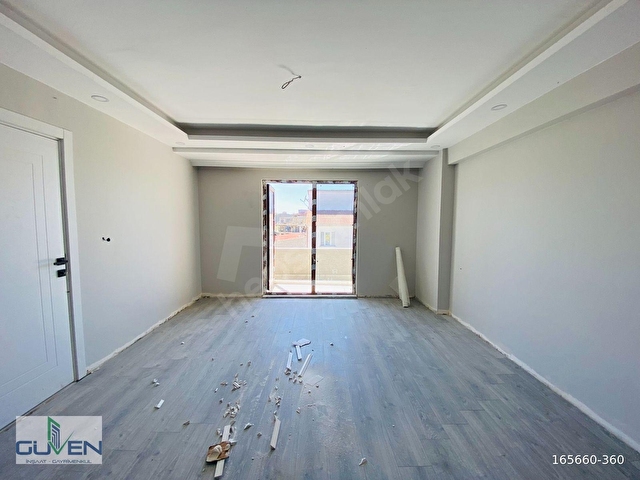 GÜVENDEN SINIRSIZ KREDİ İMKANLI YERDEN ISTMALI,OTOPARKLI 2+1 EV - Görsel 4