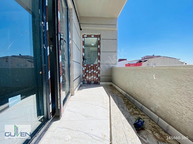 GÜVENDEN SINIRSIZ KREDİ İMKANLI YERDEN ISTMALI,OTOPARKLI 2+1 EV - Görsel 10