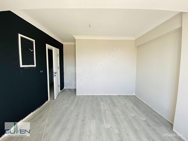 GÜVENDEN SINIRSIZ KREDİ İMKANLI YERDEN ISTMALI,OTOPARKLI 2+1 EV - Görsel 13