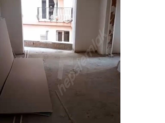 HALİT ZİYA OKULU KARŞISI 1+1 APART - Görsel 7