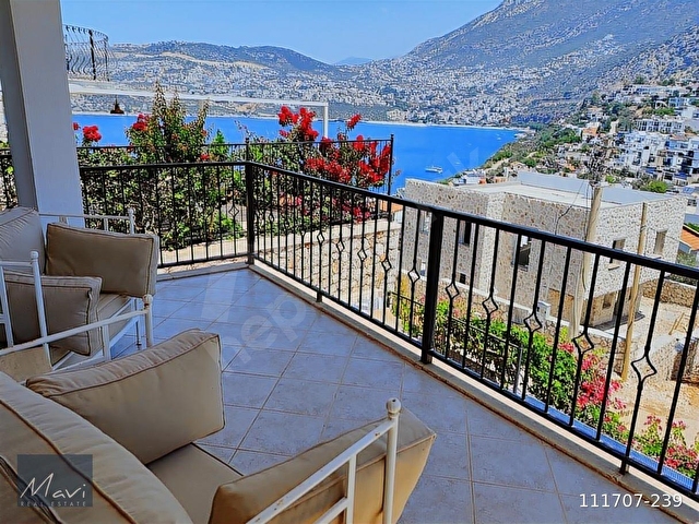 Kalkanda müthiş deniz manzaralı denize yakın satılık lüks villa - Görsel 13