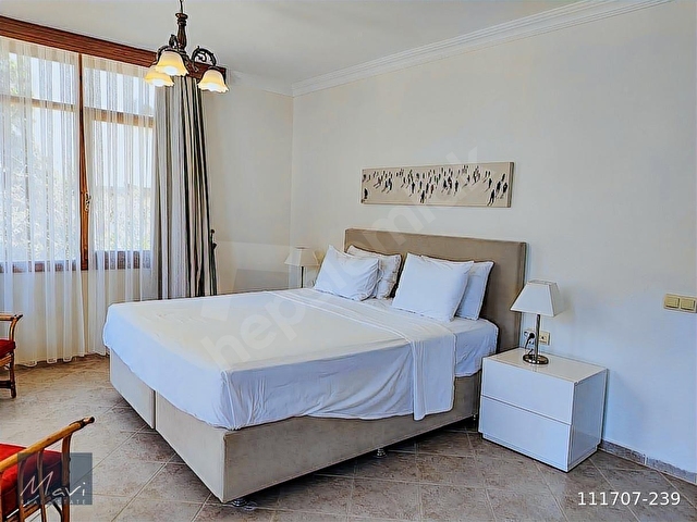 Kalkanda müthiş deniz manzaralı denize yakın satılık lüks villa - Görsel 15