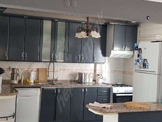 KOLEJ OFİS GAY.DENİZE 150 M UZAKLIKTA AKARCA DA SATILIK MÜSTAKİL YAZLIK - Görsel 2