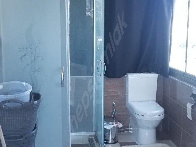 KOLEJ OFİS GAY.DENİZE 150 M UZAKLIKTA AKARCA DA SATILIK MÜSTAKİL YAZLIK - Görsel 12
