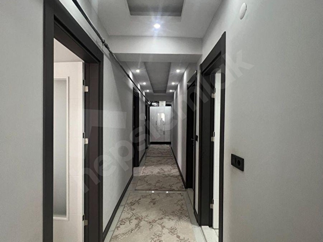 HATİP MAH. HAVUZLU SİTE İÇİNDE 3+1/140M2 ARA KAT SATILIK DAİRE - Görsel 6