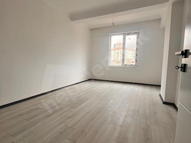 KARAPÜRÇEK SDATYUM YANI SIFIR KİLERLİ YAPI İSKANLI 3/1 SATILIK - Görsel 5