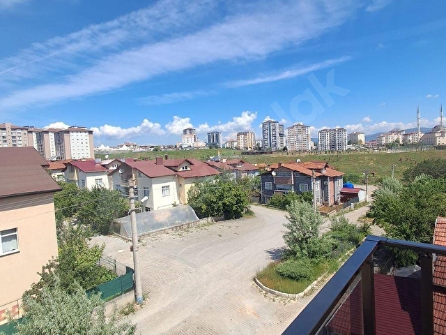 KUZEYKENTTE-MERKEZİ KONUMDA-EŞYALI-KİRALIK 1+1 - Görsel 6