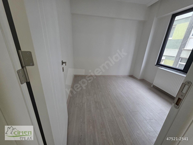 YENİ BİNA DIKİLİTAŞTA SATILIK LÜKS ARAKAT 2+1 DAİRE