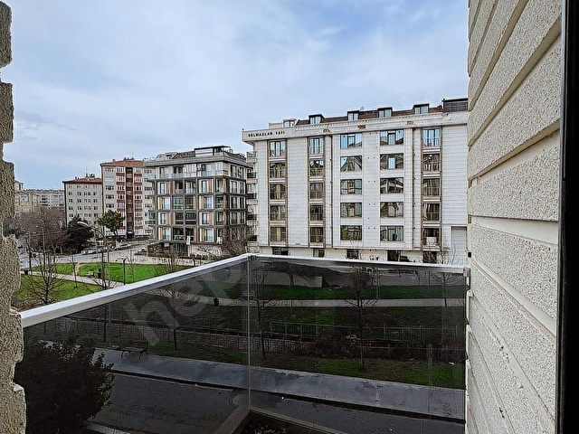BEYLİKDÜZÜ GÜRPINAR MERKEZİ CADDE ÜSTÜNDE 445m2 KİRALIK DÜKKAN - Görsel 30