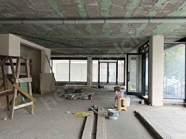 BEYLİKDÜZÜ GÜRPINAR MERKEZİ CADDE ÜSTÜNDE 445m2 KİRALIK DÜKKAN - Görsel 16