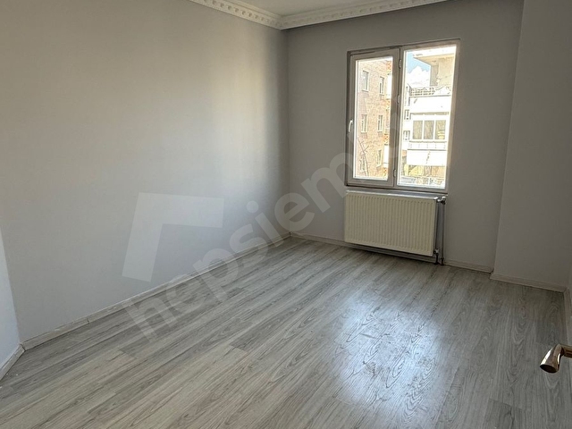 BATMAN ŞAFAK MAHALLESİNDE 3+1 SATILIK DAİRE - Görsel 14
