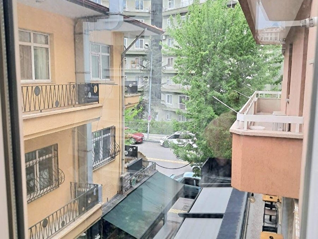 EMEK 8. CADDE ÜZERİNDE ORTA KAT YAPILI 2+1 KİRALIK DAİRE